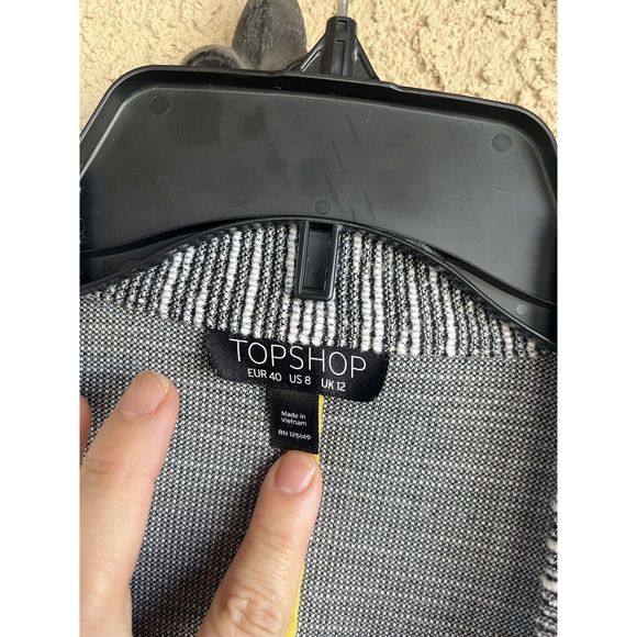 Top Shop Button Coat - Size 8 - Gray/ White - Picture 8 of 9